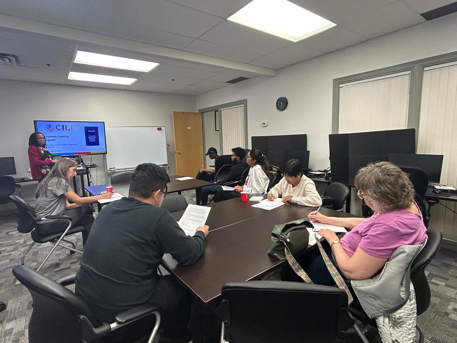 Adult and seniors computer class at CILI
